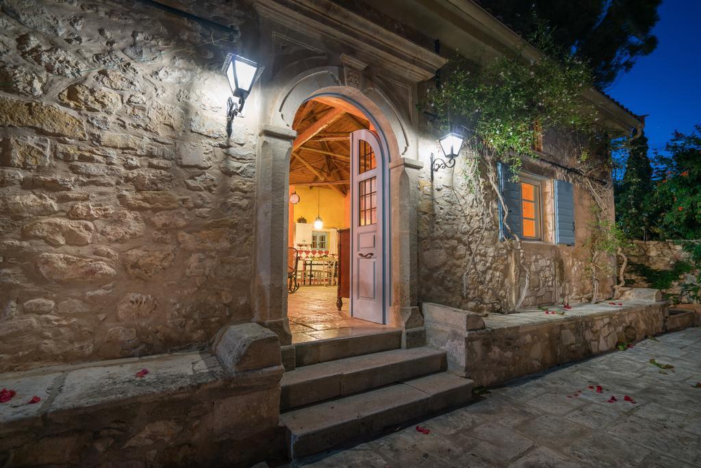 Bratis Holiday Home Kallithea  Exterior foto
