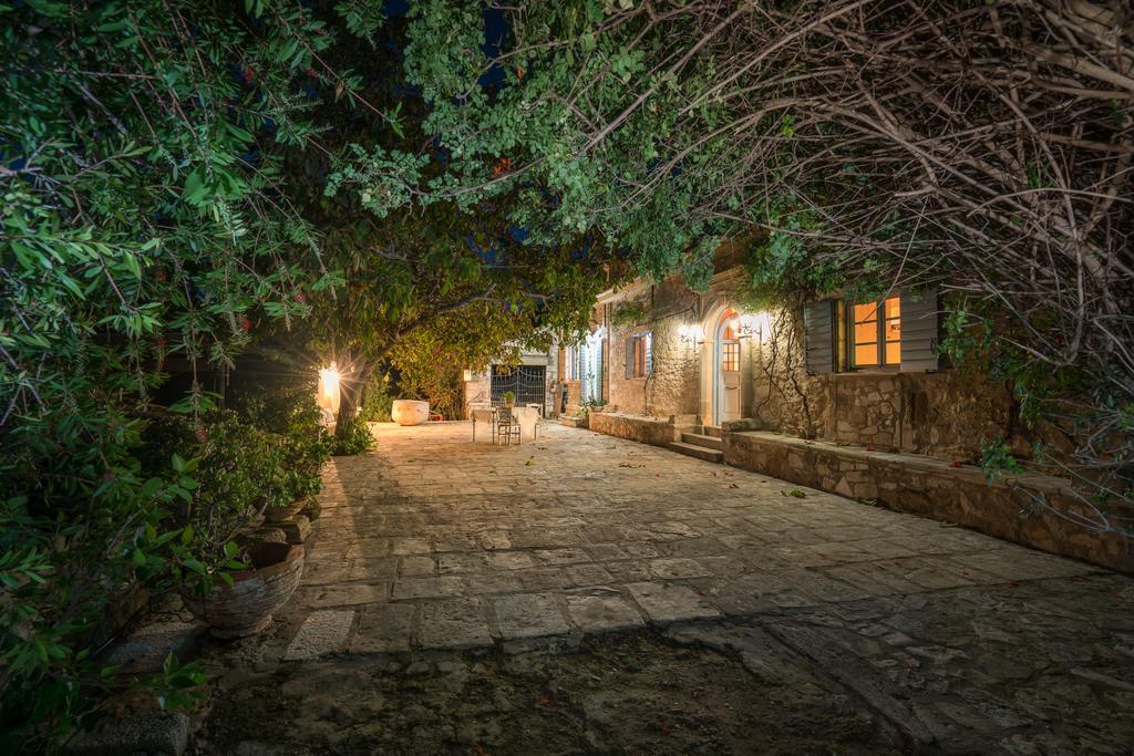 Bratis Holiday Home Kallithea  Exterior foto